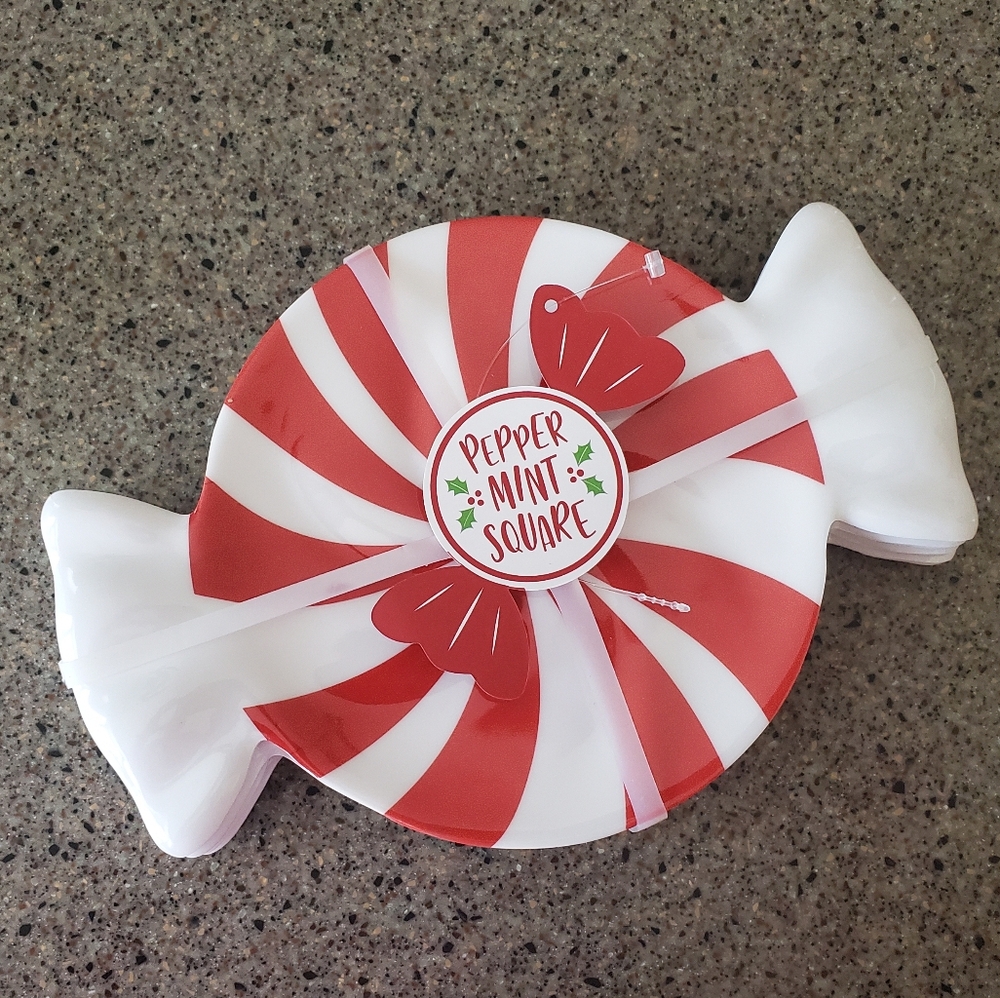 4 pc. PEPPERMINT SQAURE Red & White Candy Appetizer plates 8.5" x 6" 🍬
